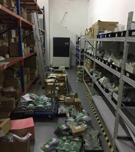 工業(yè)除濕機(jī)2電子元件倉(cāng)庫(kù)